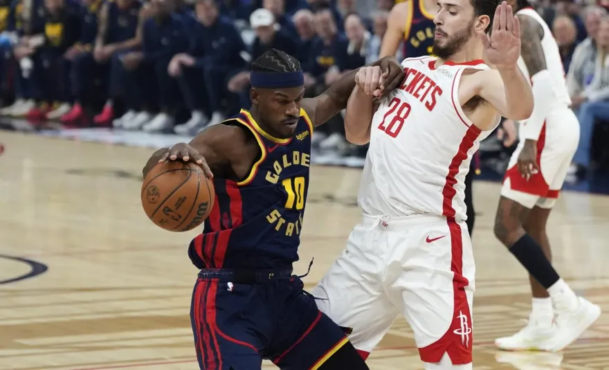 NBA/滿滿火藥味！巴特勒帶傷砍27分　勇士驚險聽牌