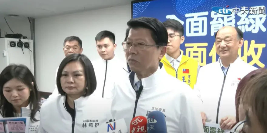捲憲妃大戰被問和誰比較好　謝龍介笑：願列席綠中常會報告