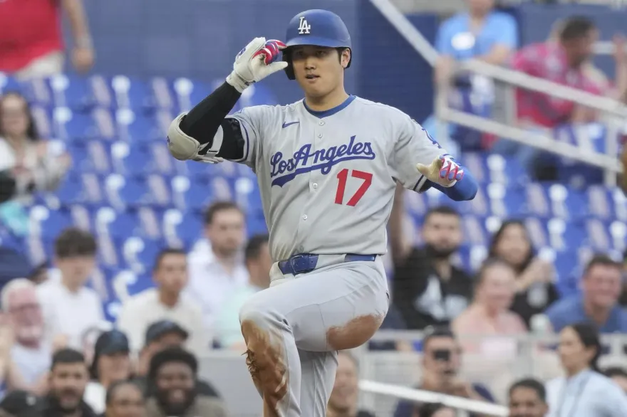MLB/大谷翔平單場3保送又敲三壘打　道奇10:1大勝馬林魚