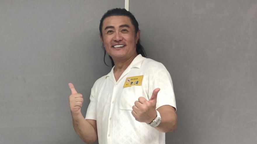 李㼈昔當兵「大腿刺傷」濺血！　談演藝圈閃兵團直球回應