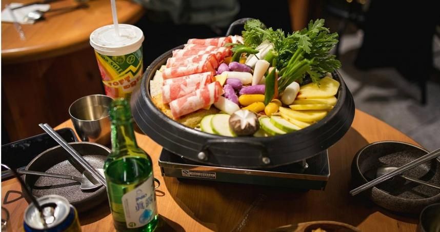 報姓氏口天吳被教訓！　火鍋店員嗆：沒學好國文、是大陸人嗎？
