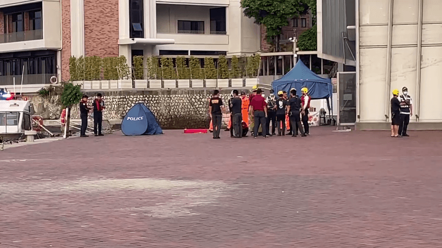 影/高雄西子灣城垛情人座驚魂！　海上驚見「人形物體」浮屍