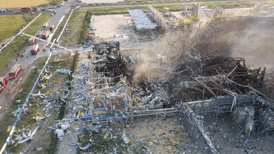 影/山東化學廠爆炸24死傷「燒到只剩骨架」　當局要求嚴查