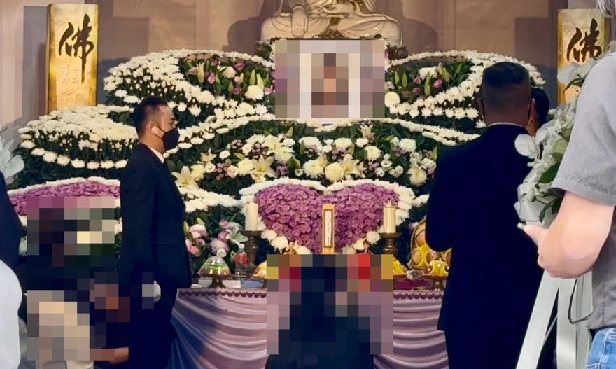 三峽車禍女騎士告別式家屬悲痛送別　未見肇事家屬現身