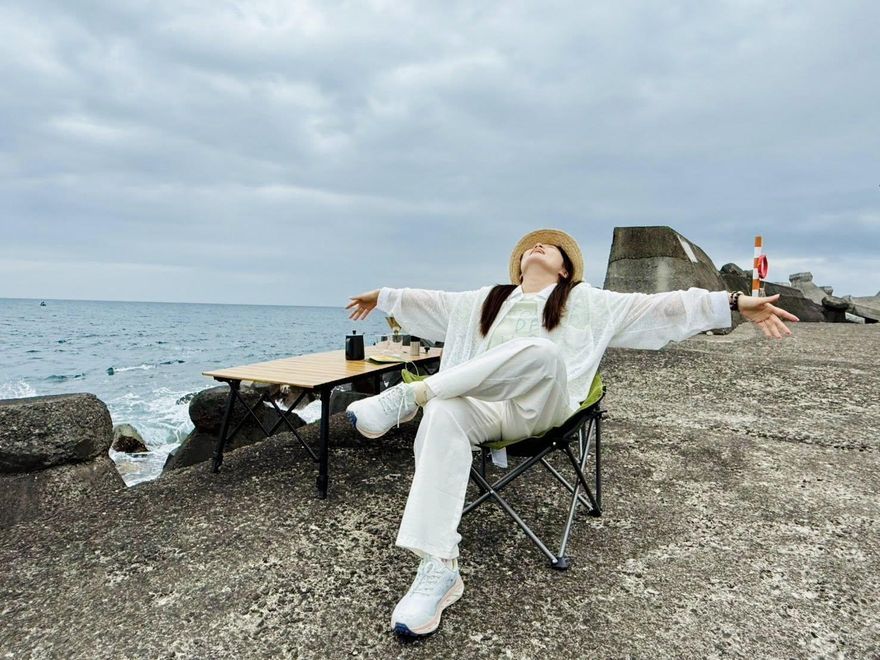 粉絲推擠釀禍！楊小黎錄影遭海鮮刺傷　自嘲人生如黑色喜劇