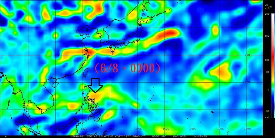 「蝴蝶」颱風最新預測！鄭明典曬1圖：出現獨大正渦度區