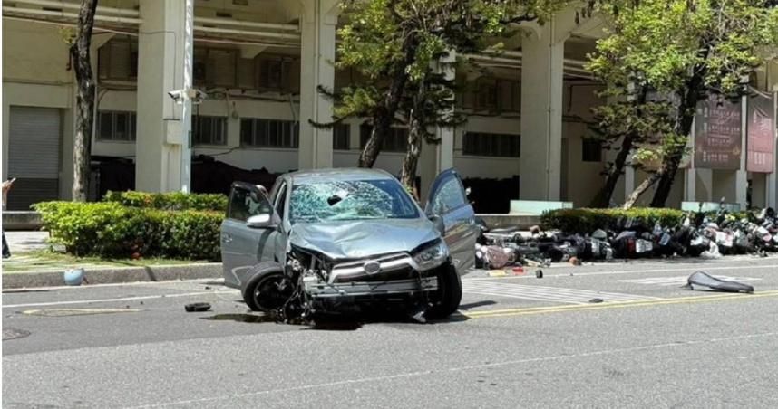 76歲婦「剎車誤踩成油門」　在成大暴衝撞死人！警初步調查出爐