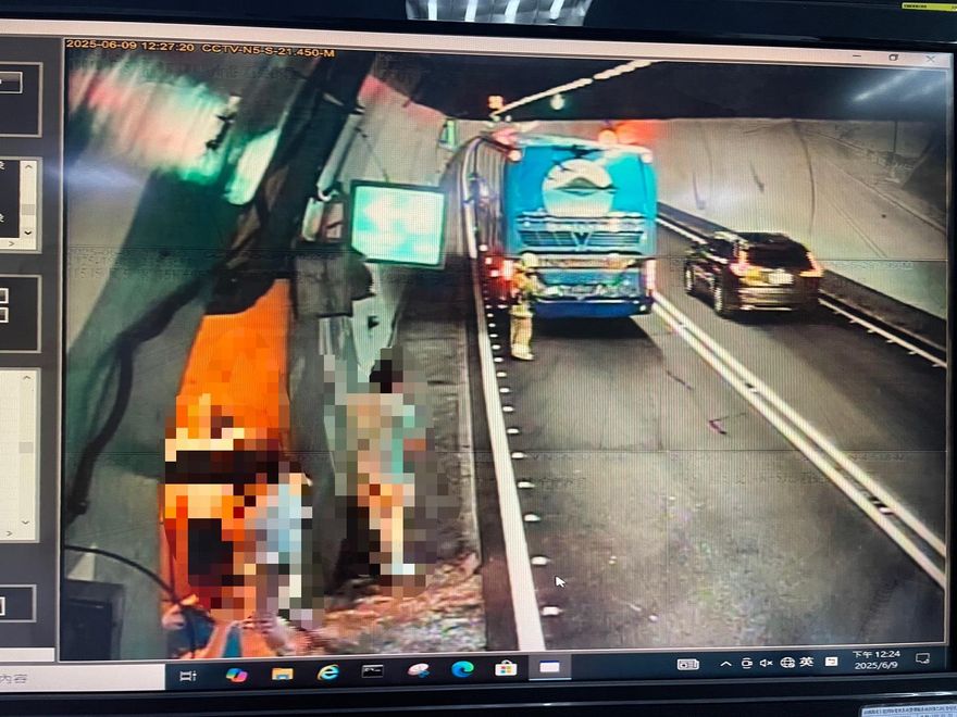 影/雪山隧道重大車禍！國道客運、大小車撞一團　驚悚直擊