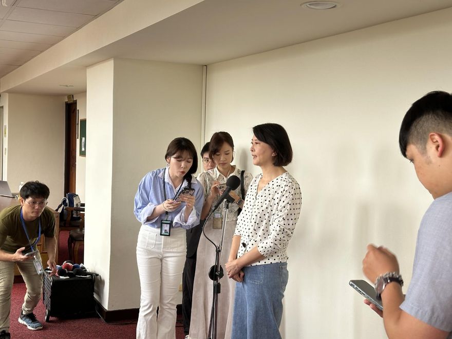 民進黨力挺沈伯洋　王鴻薇：再上演當年全黨護林智堅劇本
