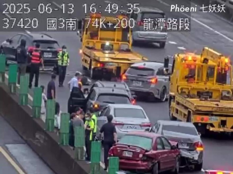 下班注意！國3龍潭段「8車追撞＋大小車擦撞」　北上陷紫爆