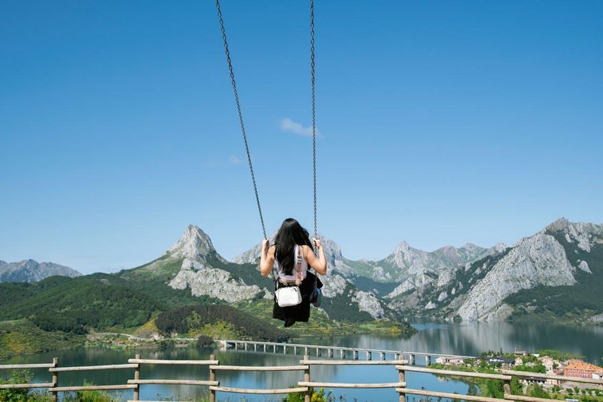 想旅遊可安排了！下半年增2連假　明年將迎9連續假日