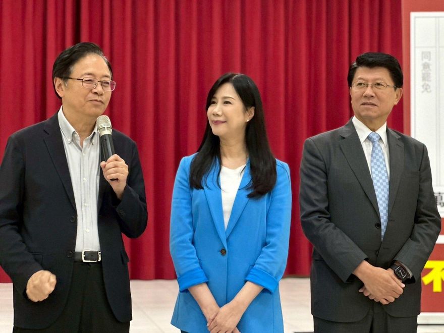 萬美玲問政說明會鄉親力挺　張善政、謝龍介齊聲反罷免