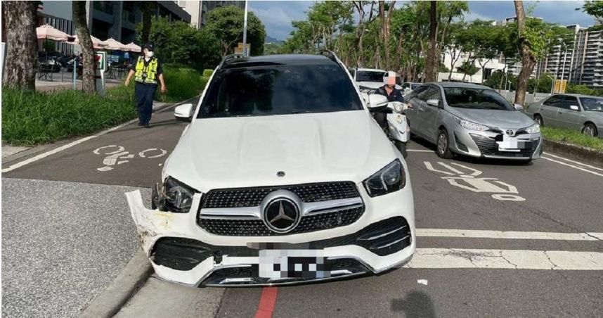 台中「賓士暴衝撞23車」最新！　阿北駕駛「醫院酒測超標」