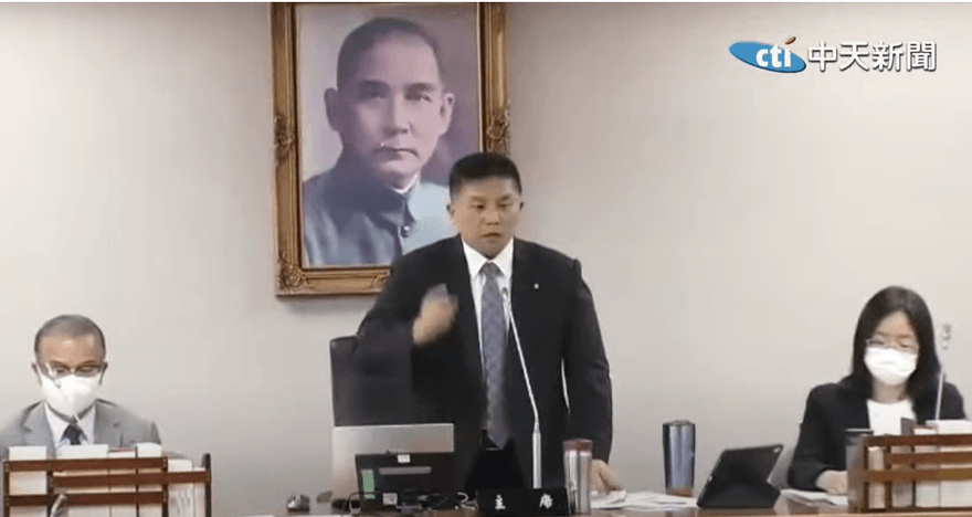 影/吳思瑤、王鴻薇爆衝突！吳宗憲當和事佬　下秒也怒了：這就是民進黨水準