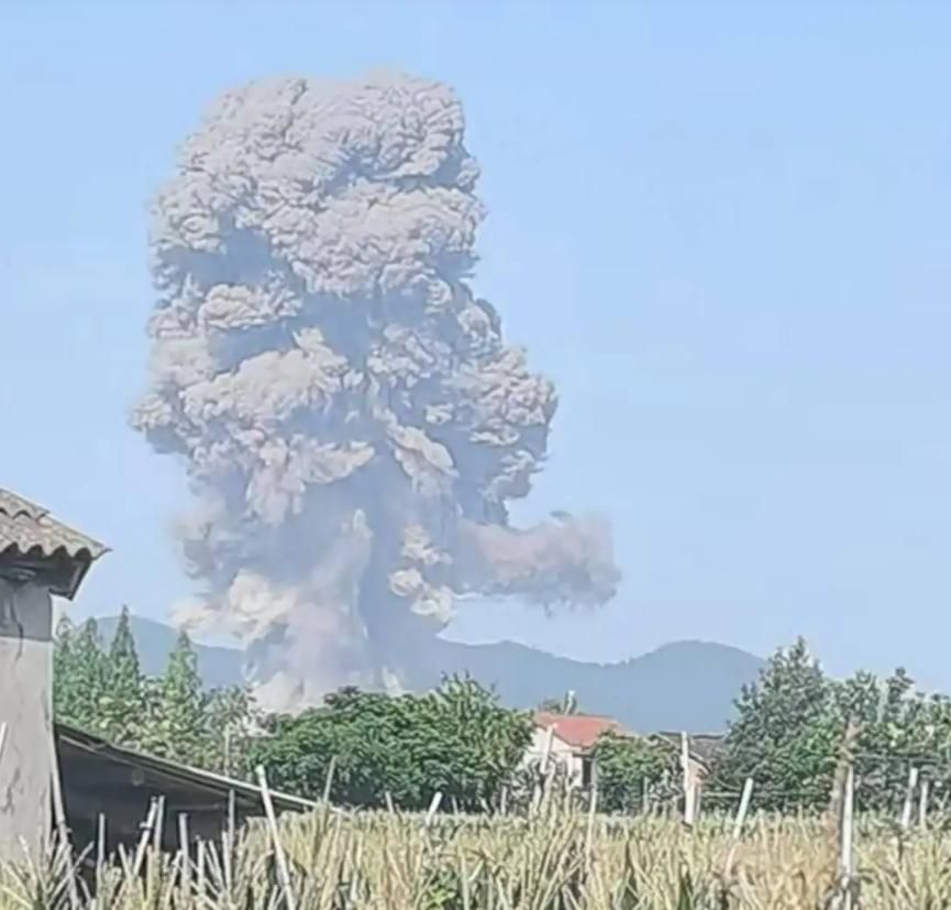 2失聯9傷！湖南爆竹廠爆炸　員工逃生「狂奔水溝趴下」