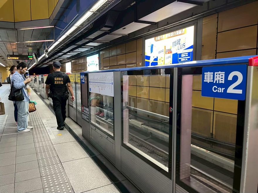板南線今早真多事！列車延誤半小時　龍山寺站有人伸鹹豬手