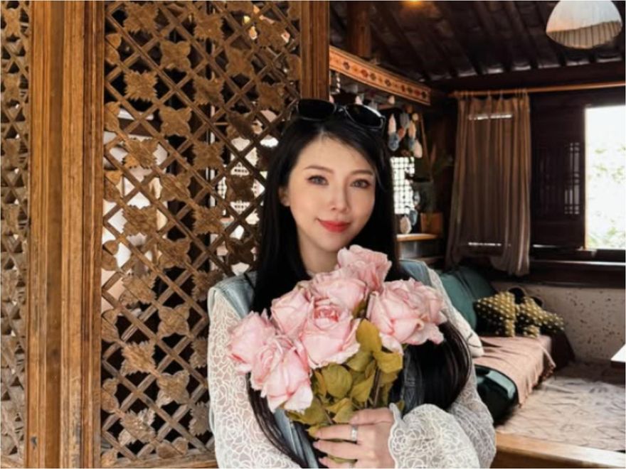 網紅鄒佩君宣布當阿嬤！昔自爆16歲就當媽　坎坷身世曝