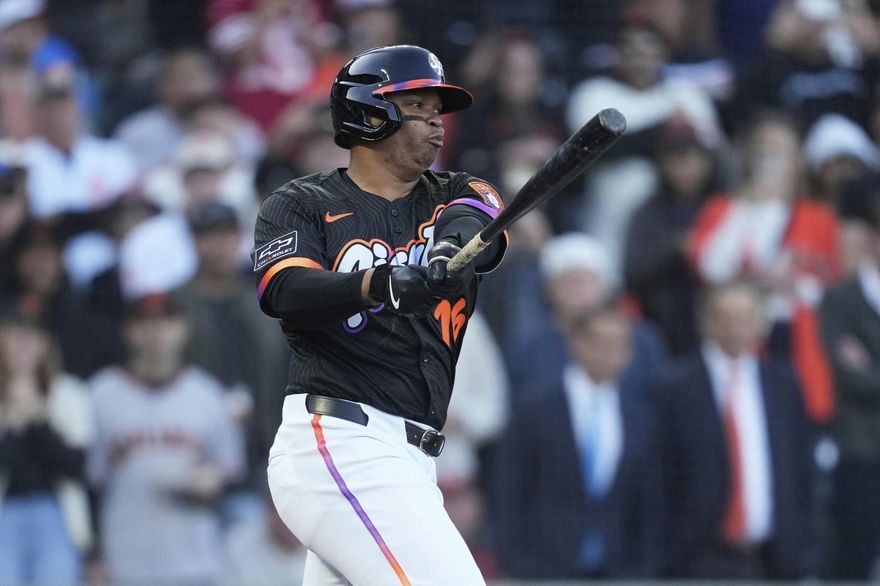 MLB/迪佛斯轉隊首秀敲2安　巨人惜遭逆轉吞敗