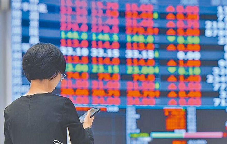 小股東「現買現套」？0050一拆四遭外資賣超11萬張跌破掛盤價
