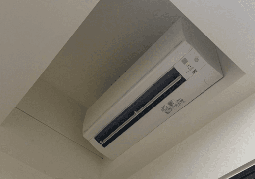 裝潢大災難？冷氣藏天花板變裝飾品　屋主怒：根本吹不到