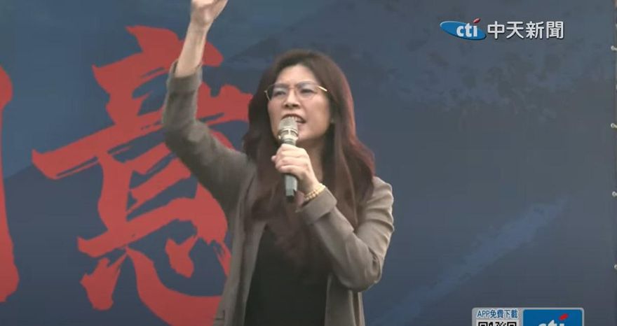 批賴清德對美表現孬、對內搞政治黑牢　鄭麗文轟：踩到民主紅線