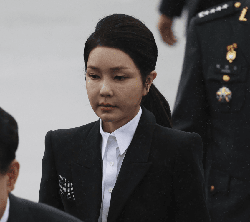 論文抄襲被抓包！韓前第一夫人「碩士遭撤銷」　博士恐也不保