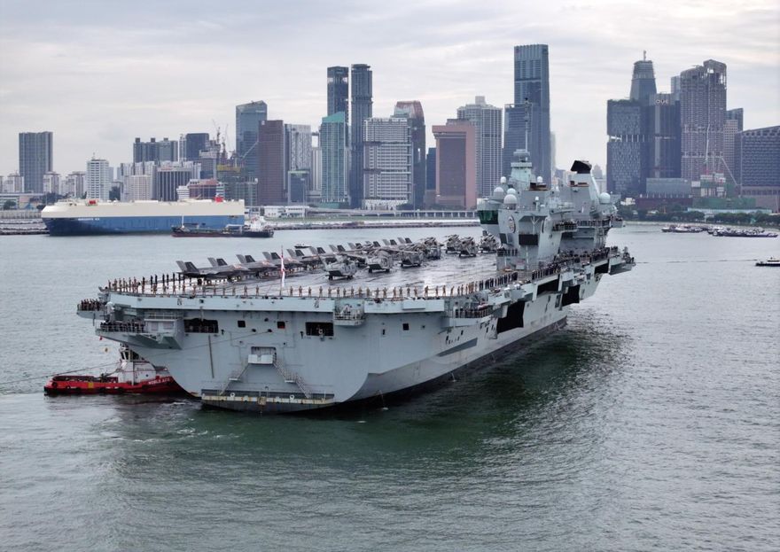 英國航空母艦「威爾斯親王號」停靠新加坡　展開罕見印太部署