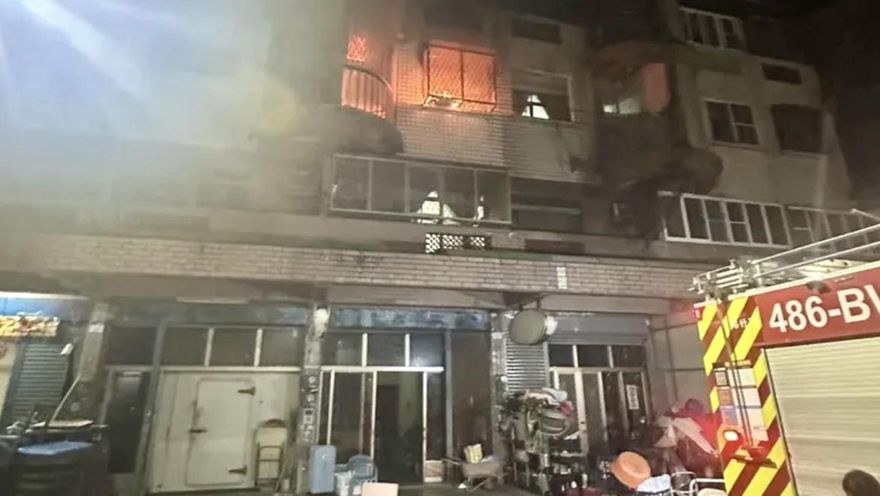 高雄路竹透天厝火警　1女子無呼吸心跳送醫搶救