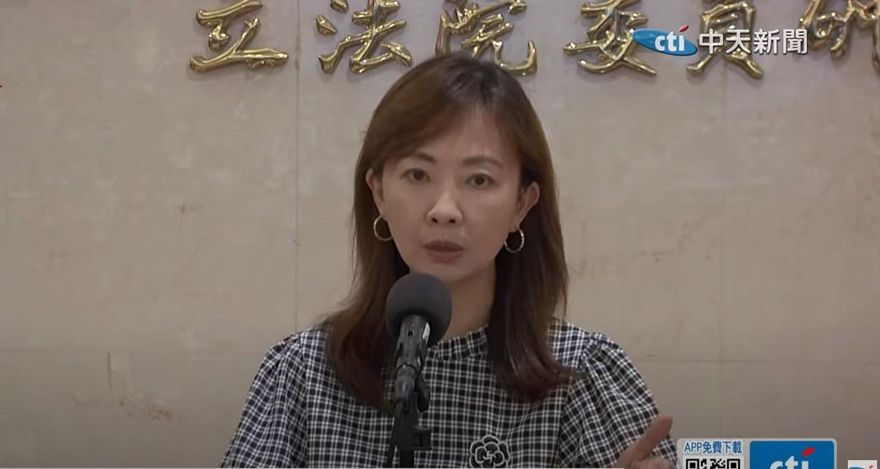 青鳥公審路人連小學生也不放過　網友怒轟：郭昱晴踹共