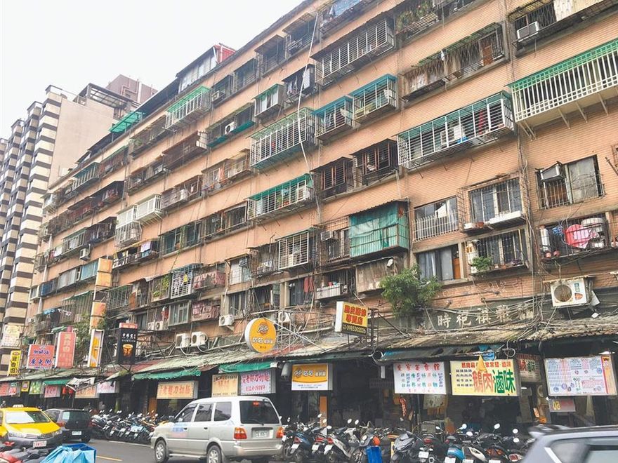 司法鬼故事！酒駕男死不繳1.8萬罰款 房子被法拍「陳情後竟搶回房子」