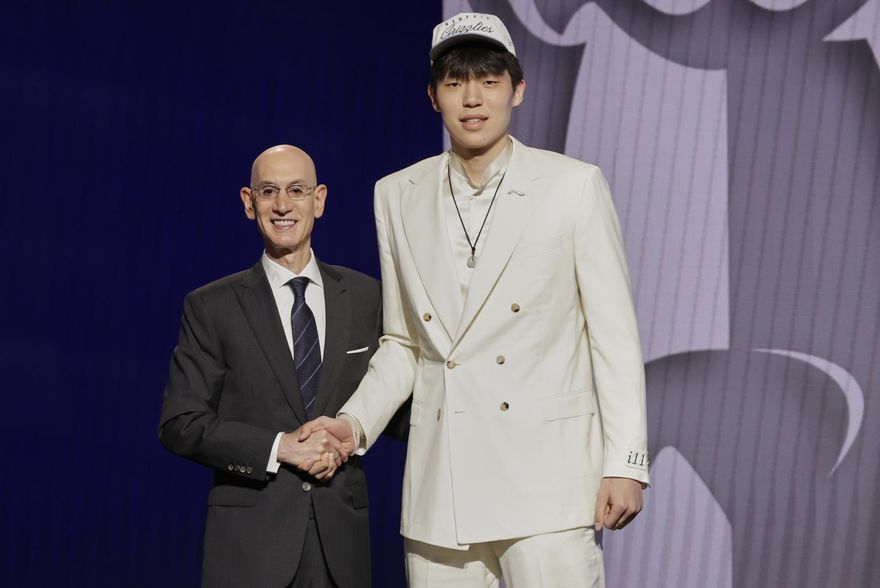 NBA選秀最新！「陸版約基奇」中首輪、「榜眼熱門」順位暴跌