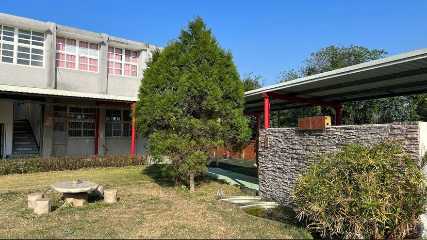 65年苗栗僑文國小被併校！15名學生每月獲5千元補助