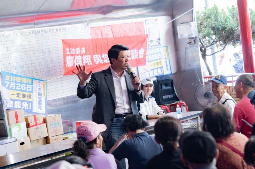 祭品文！謝龍介喊若台中藍委挺過罷免願親炒米粉請鄉親吃