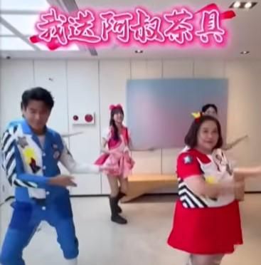 青鳥翻車！出征幼幼台跳《大展鴻圖》　客服嗆：你憑什麼身分要求