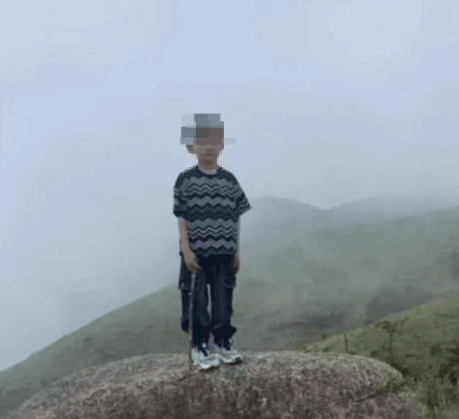 被目睹臉色慘白！8歲陸童與家人登山失蹤　50天後尋獲遺體
