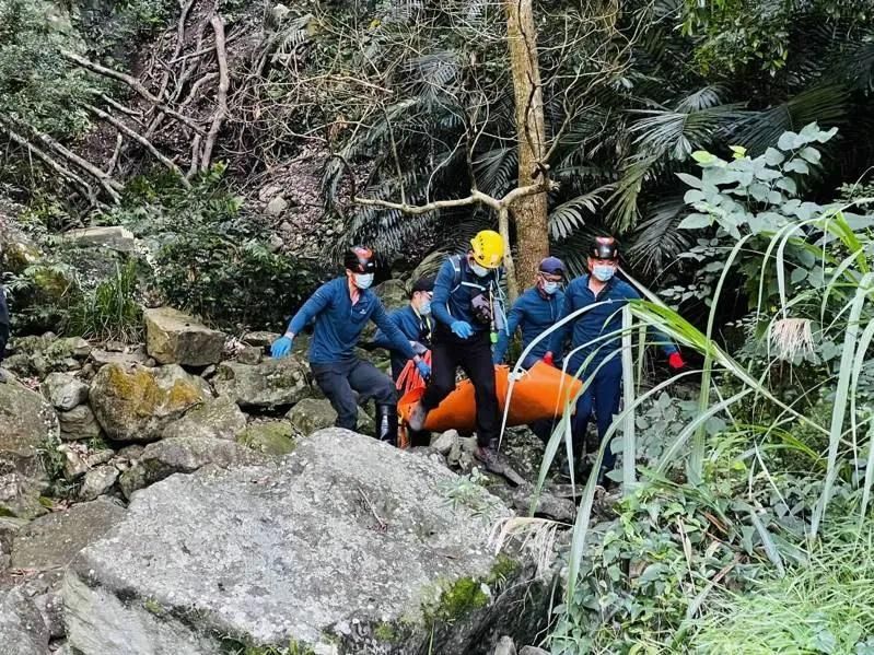 新北43人登山團爬東卯山步道　65歲男失蹤38小時成冰冷遺體