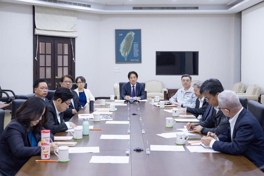 持續與川普政府溝通　賴清德深夜連線台美關稅談判小組