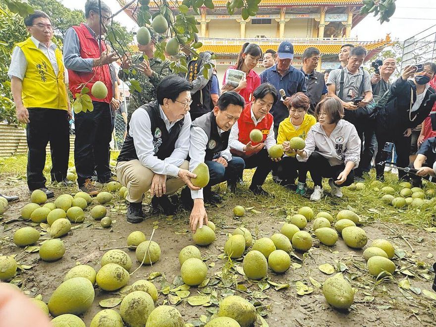 綠台南市長內鬥開打？賴清德勘災成戰場　林俊憲陳亭妃「一圖各表」網驚呆