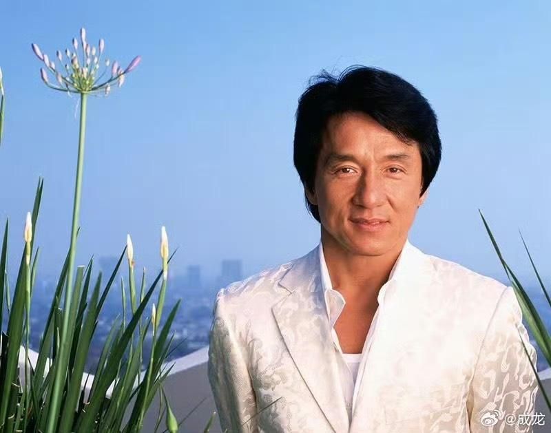 成龍昔遇狂粉三度呼巴掌　拜託保鑣不回擊原因曝