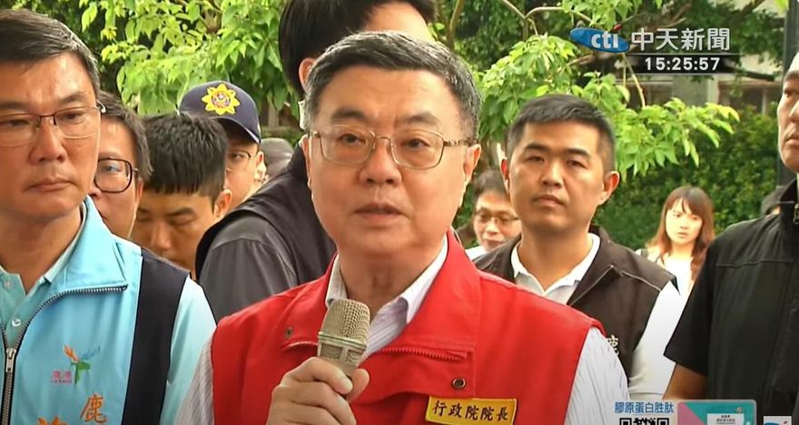 求別愧對台電同仁！卓榮泰勘災2度鞠躬　籲在野支持千億撥補