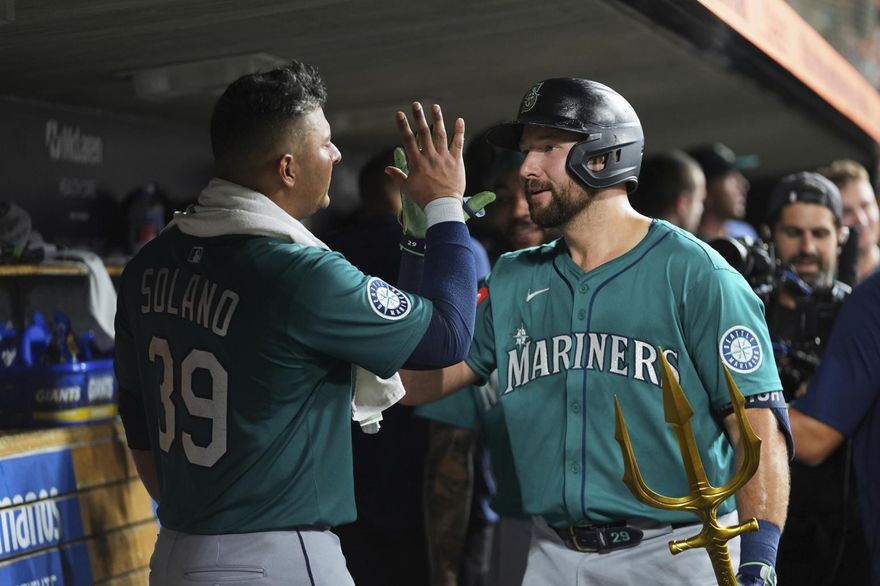 MLB/水手重砲捕手雙響！穩居全壘打王　距邦茲紀錄只差1發