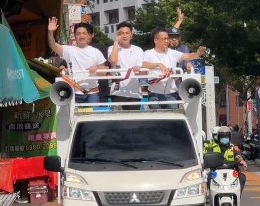 蔣萬安、羅智強南下力挺！陪同廖偉翔車隊掃街反惡罷