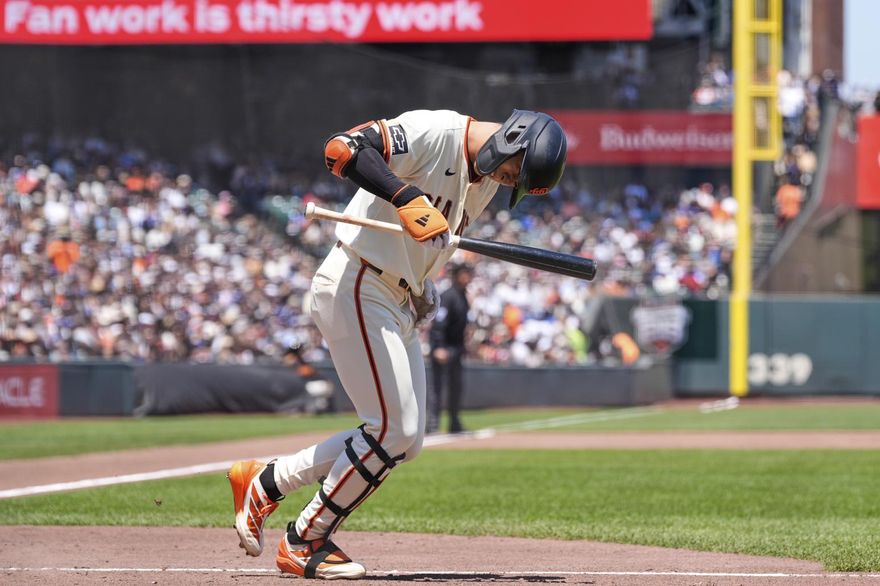 MLB/鳥事又一樁！鴿子強襲「風之孫」　擾亂巨人攻勢