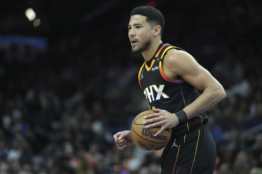 NBA/虧布克天價續約　巴克利：他是世上最幸運的人