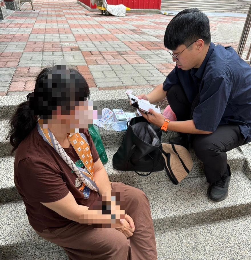 來都來了就乖乖就逮！詐團騙880萬還要更多　壯碩女車手落網