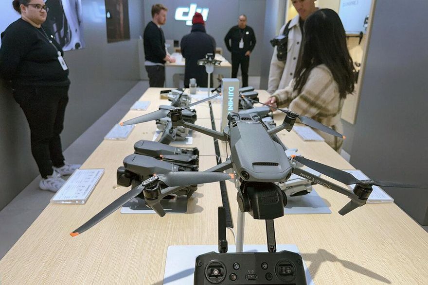 川普下個關稅目標？美宣布對無人機、多晶矽進口展開國安調查
