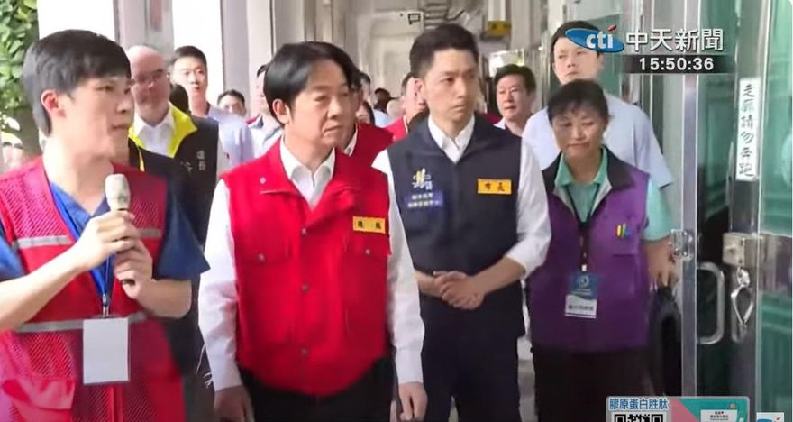 蔣萬安致詞當面講「一家人槍口不對內」　賴清德臉色鐵青沒表情