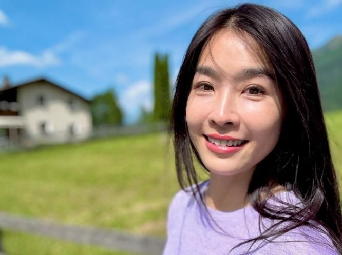 45歲小嫻宣布離台進修　突淚流不止：真的太感動！