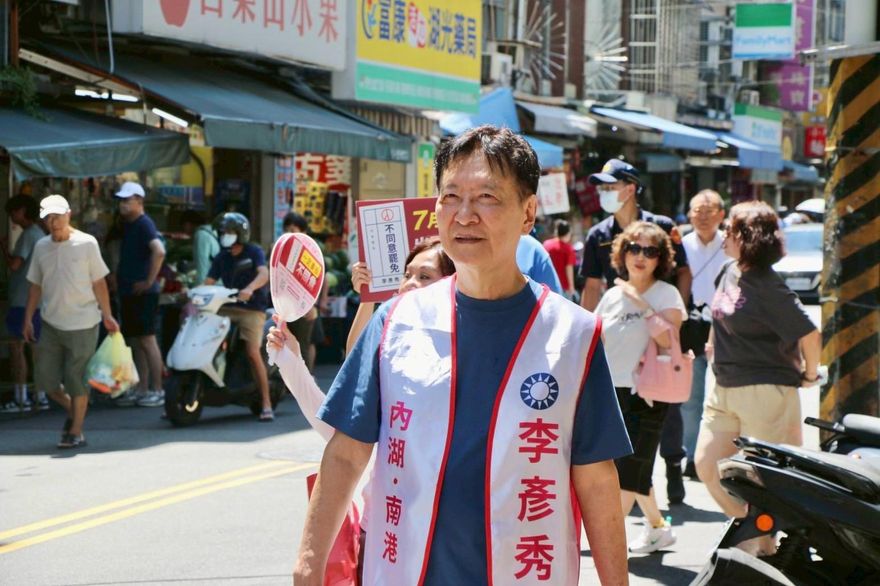 大翻車！綠側翼狂打趙少康「726不投票」 遭本尊霸氣回嗆網暴動