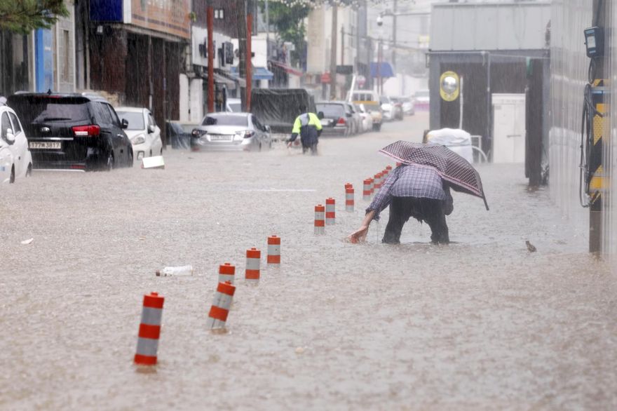影/南韓連日強降雨釀4死2失蹤、7千人撤離　暴雨警報持續中